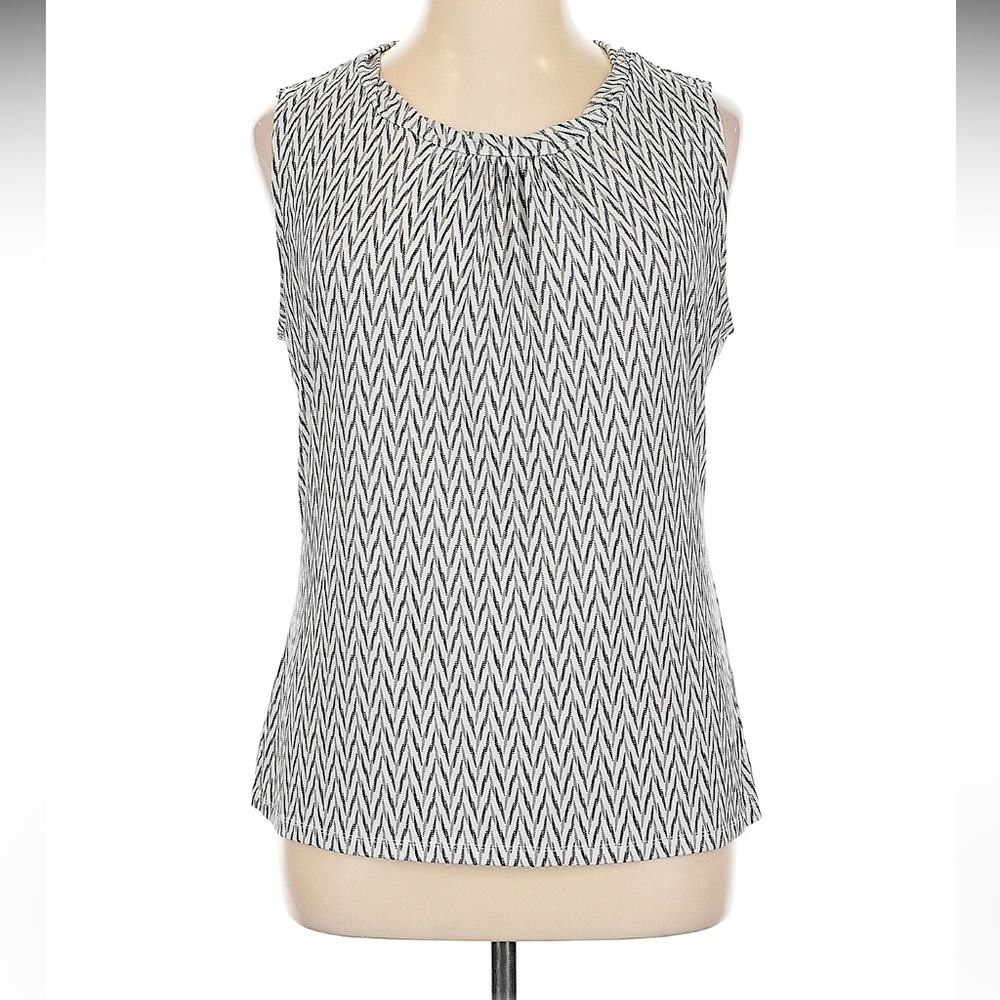 Ann Taylor Gray & Blue Chevron Printed Sleeveless Blouse Size Medium!